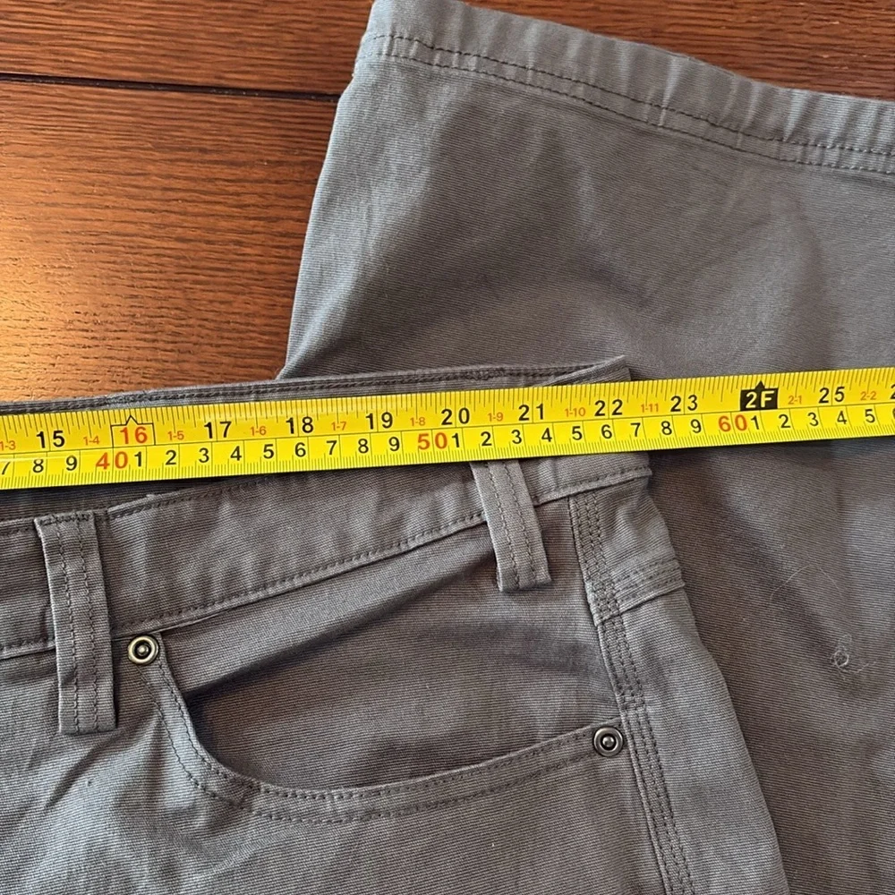 Duluth men’s flex fire hose pants 44 X 32. Green. Like new - Picture 4 of 9